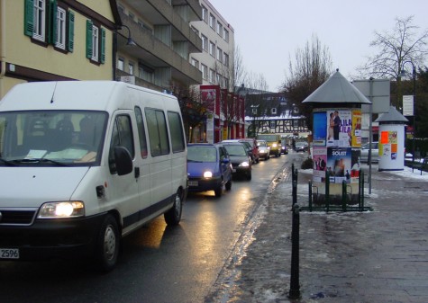 Frankfurter Strasse am 28. Januar 2010 morgens Frankfurter Strasse am 28. Januar 2010 morgens